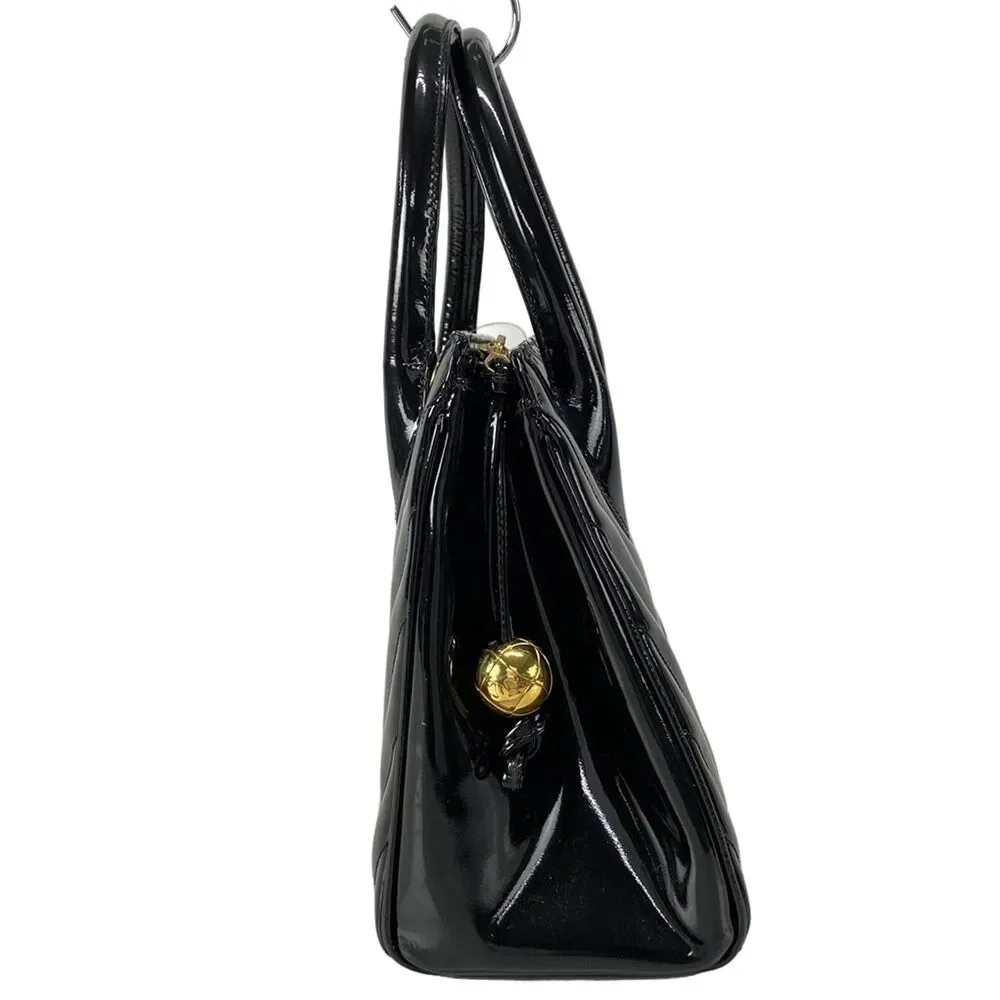 Chanel V Stitch (Chevron) Handbag